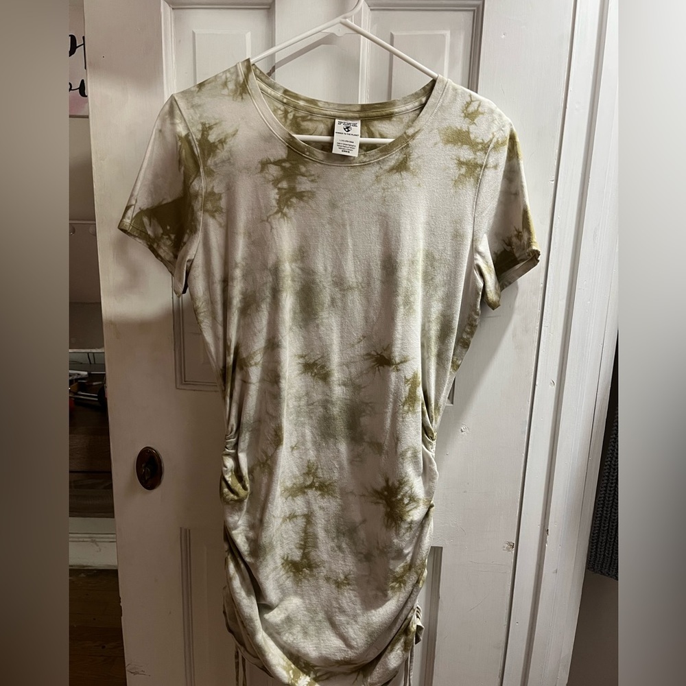Green and white scrunch dress!!